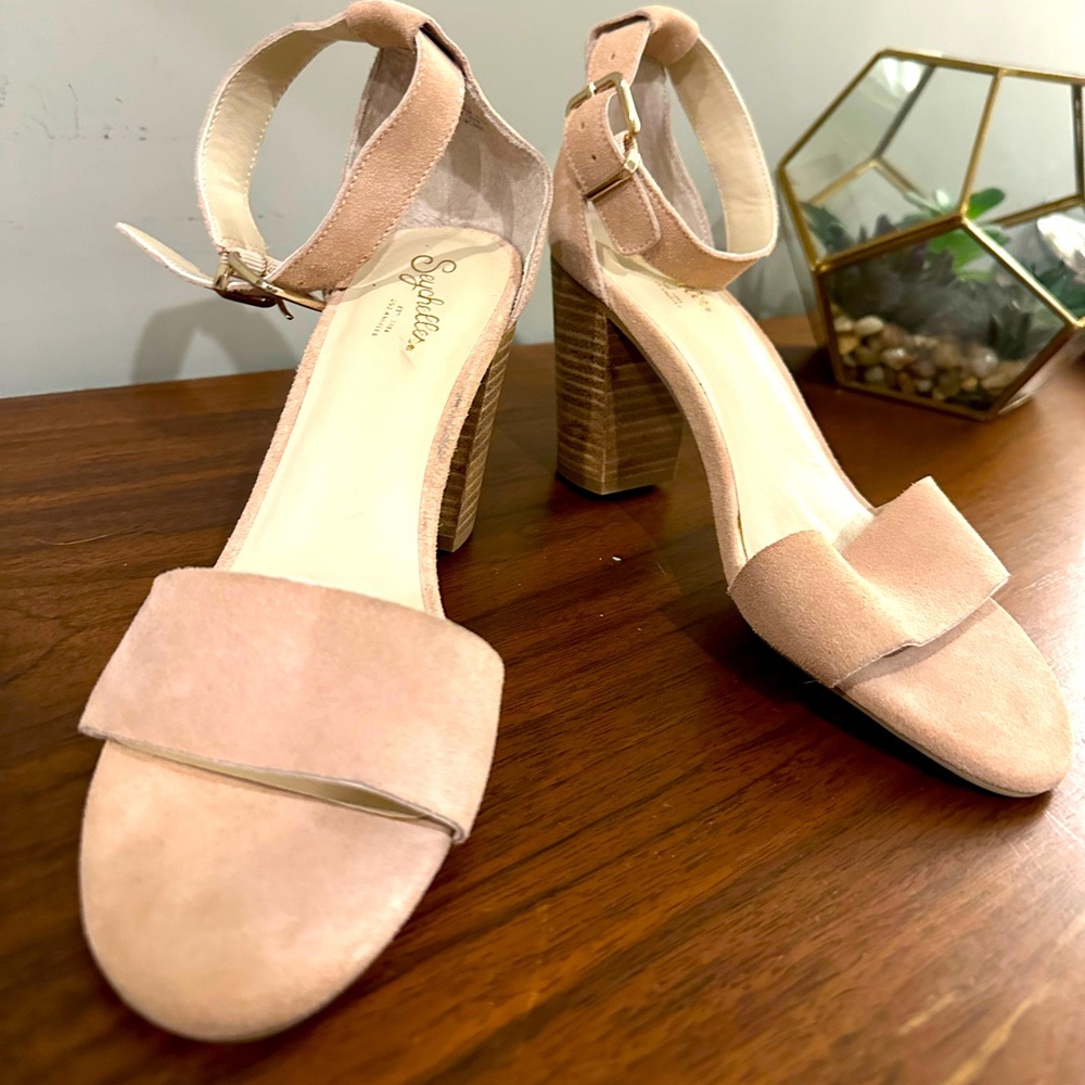 Seychelles Nude Heels Sandals Size 8